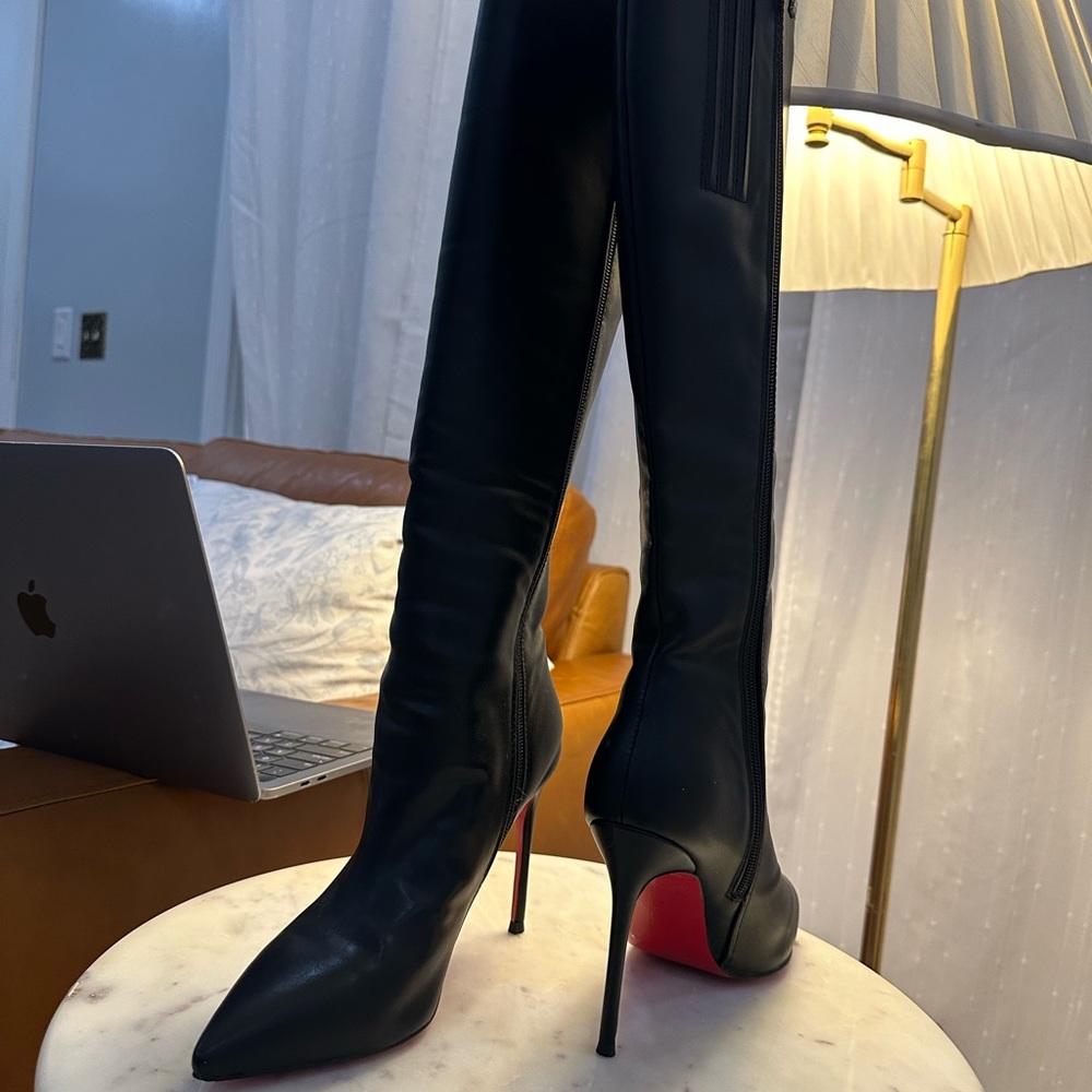 Black Leather Knee-High Boots - So Kate